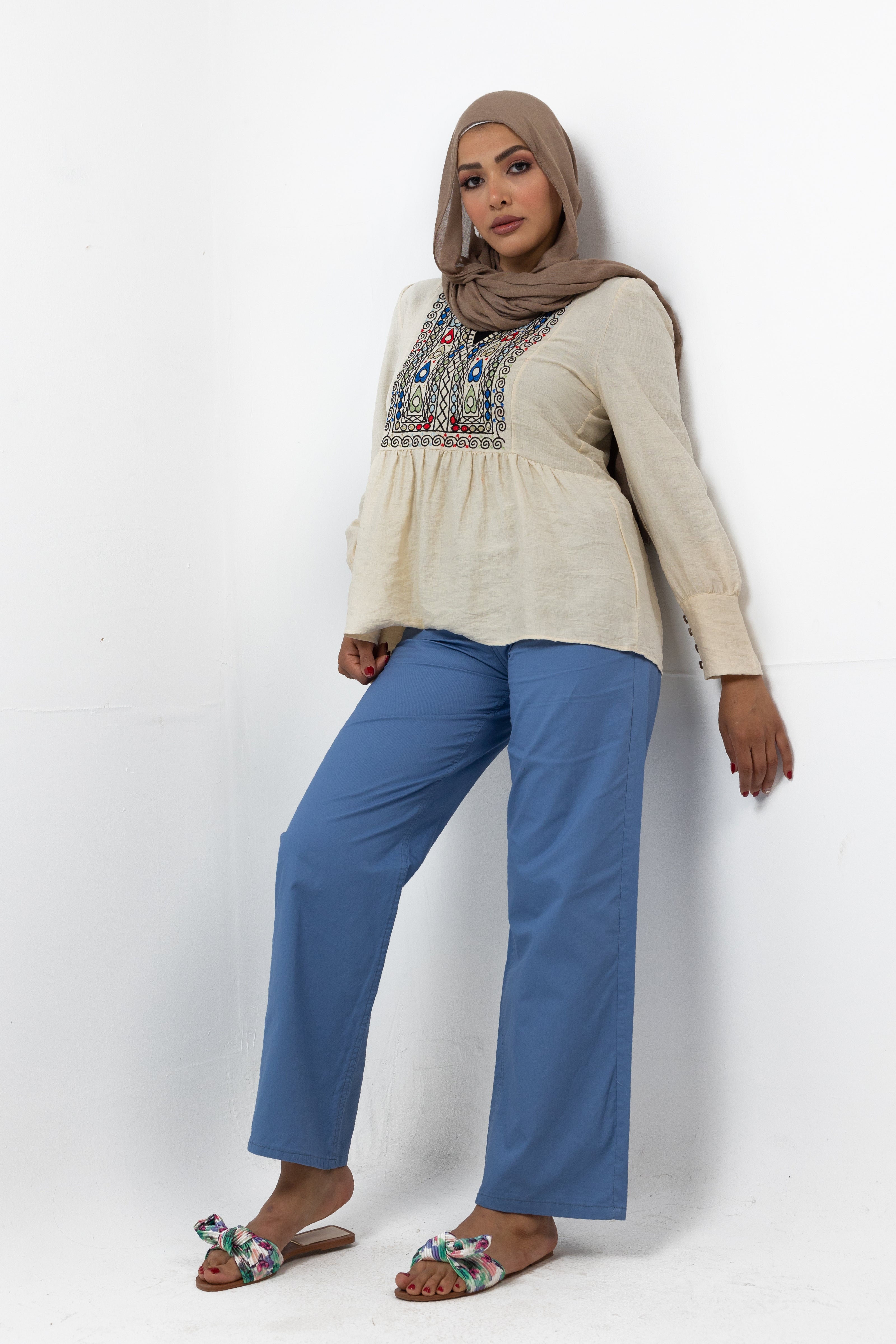 NATURAL Linen EMPRODIRED CHEST BLOUSE S24104