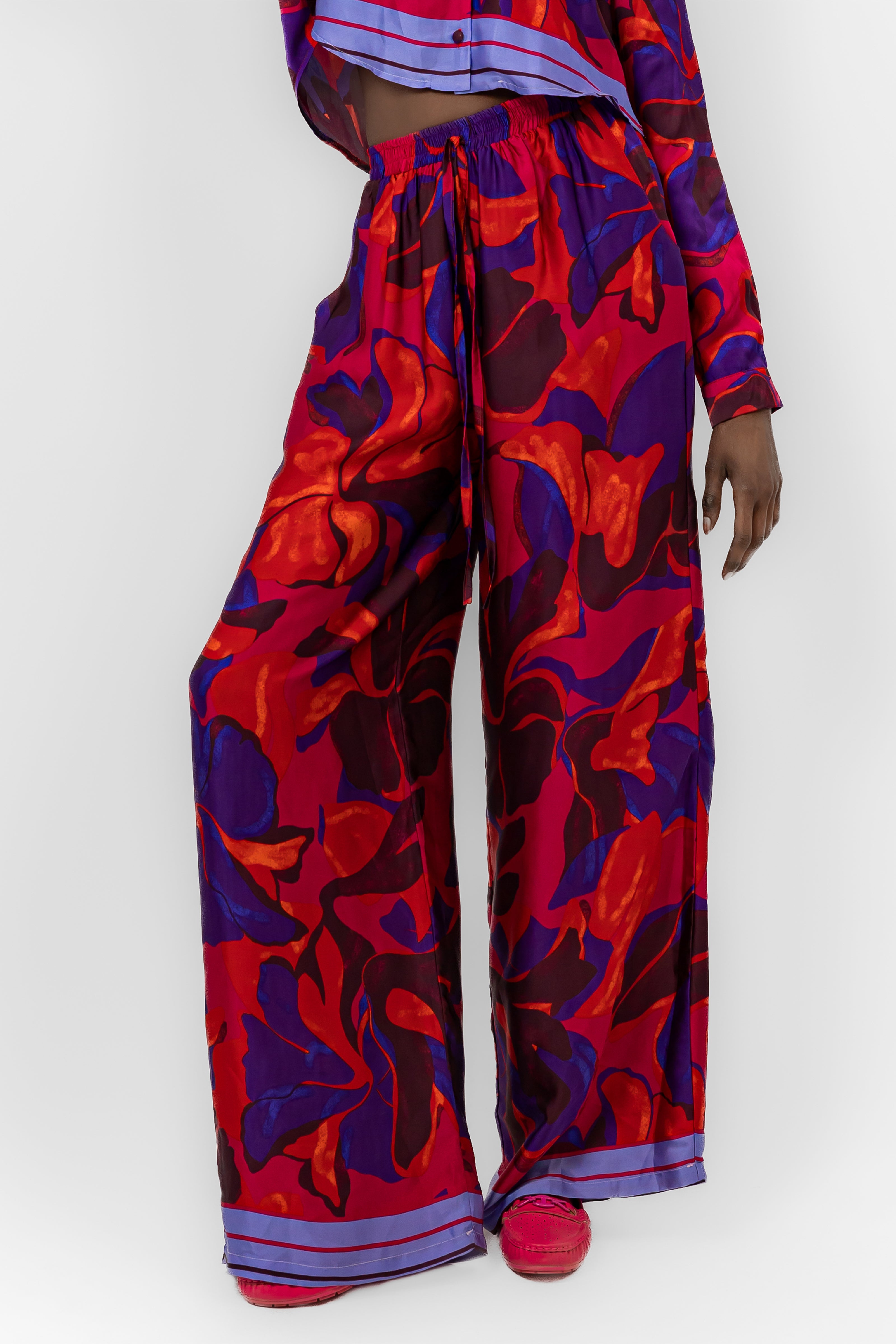 RED SATIN PRINTED ELASTIC WAIST PANTS S24072